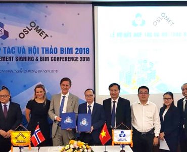 Partnership agreements between Catenda and five Vietnamese universities